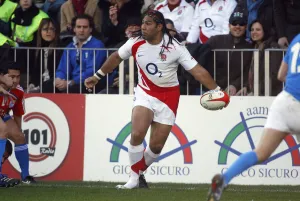 Lesley Vainikolo