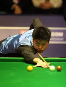 Liang Wenbo