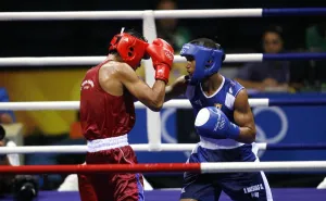 Manus Boonjumnong V Roniel Iglesias Sotolongo