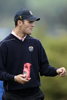 Kaymer Prints: Martin Kaymer Eats His Crisps