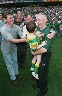 Club Prints: Meath Manager Boylan With Son