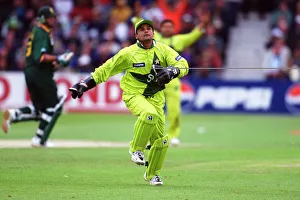 Moin Prints: Moin Takes Catch From Kallis