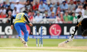 Muttiah Muralidaran Stumps Nathan Mccullum Muttiah Muralidaran Stumps Nathan Mccullum