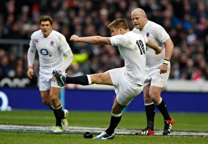 Owen Prints: Owen Farrell Kicks Another Penalty