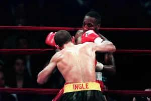 Paul Ingle V Junior Jones