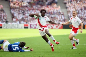 Past Prints: Paul Sackey Skips Past Crichton