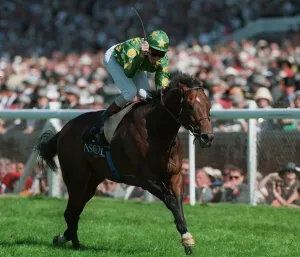 Stand Prints: Piccolo Wins Kings Stand Stks