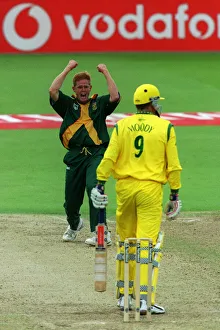 Moody Prints: Pollock Celebrates Moody Wkt