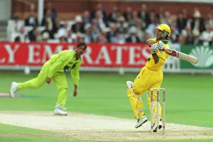 Ponting Prints: Ponting Hooks Shoaib