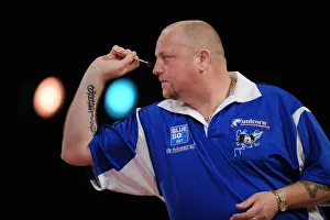 Throwing Prints: Raymond Van Barneveld