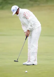 Rickie Fowler In Trendy Waterproofs Rickie Fowler In Trendy Waterproofs