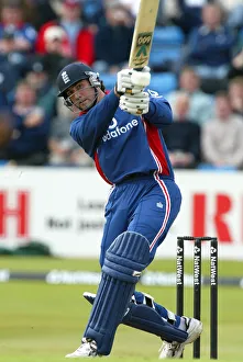 Lanka Prints: Ronnie Irani