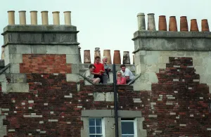 Bath Prints: Roof-Top Spectators