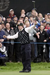 Rory Mcilroy Birdies 17 To Win Match Rory Mcilroy Birdies 17 To Win Match