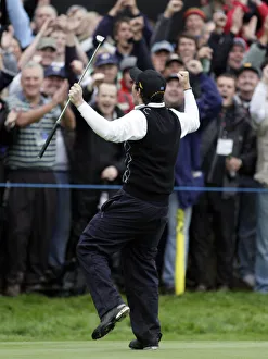 Fans Prints: Rory Mcilroy Dances To The Fans As He Wins On The 17th