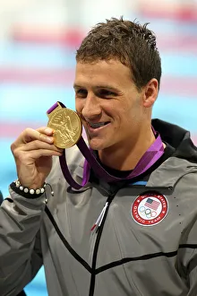 Ryan Lochte Wins Gold
