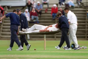 Injury Prints: Ryan Sidebottom Carried Off