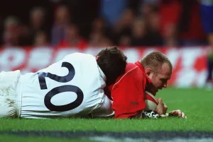 Scott Quinnell Scores Try