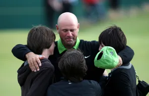 Family Prints: Stewart Cink With Family