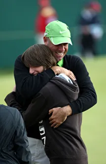 Turnberry Prints: Stewart Cink With Son On The 18th