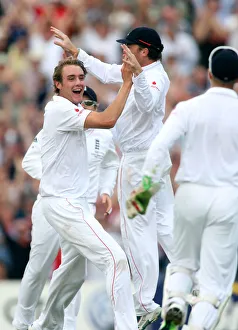 Wicket Prints: Stuart Broad Celebrates Clarke Wicket
