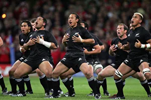 Umaga Prints: Tana Umaga & Kiwis