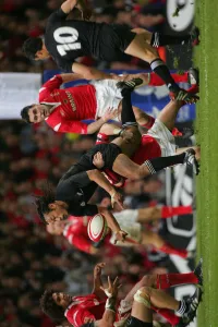 Umaga Prints: Tana Umaga Off Loads