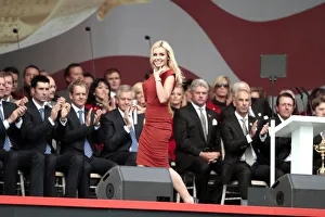Jenkins Prints: Teams Applaud Catherine Jenkins