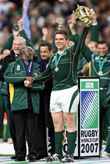 Thabo Mbeki Presents John Smit Withthe Rugby World Cup Thabo Mbeki Presents John Smit Withthe Rugby World Cup