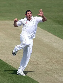 Wicket Prints: Tim Bresnan Celebrates Taking His 2nd Test Wicket