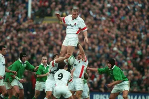 Tim Rodber Wins Lineout