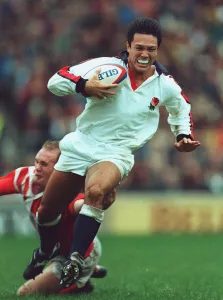 Tony Underwood Skips Past