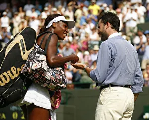 Venus Prints: Venus Williams Is Given Back Her Lost Earing By The Umpire