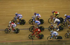 Point Prints: Womens Point Race