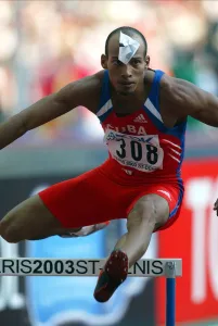 Hurdling Prints: Yacnier Luis
