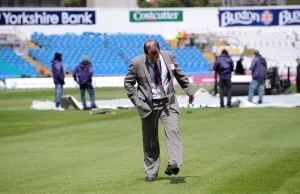Indies Prints: Yorkshire Chief Executive Stewrt Regan Gets His Feet Wet On